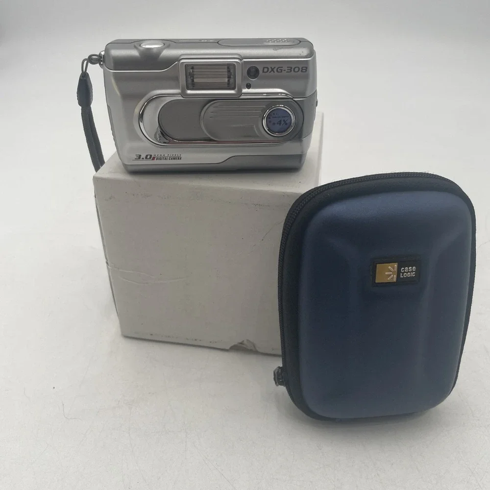 DXG-308 Ultra Compact Digital Camera 3.0MP Silver Point Shoot +Battery+Case
